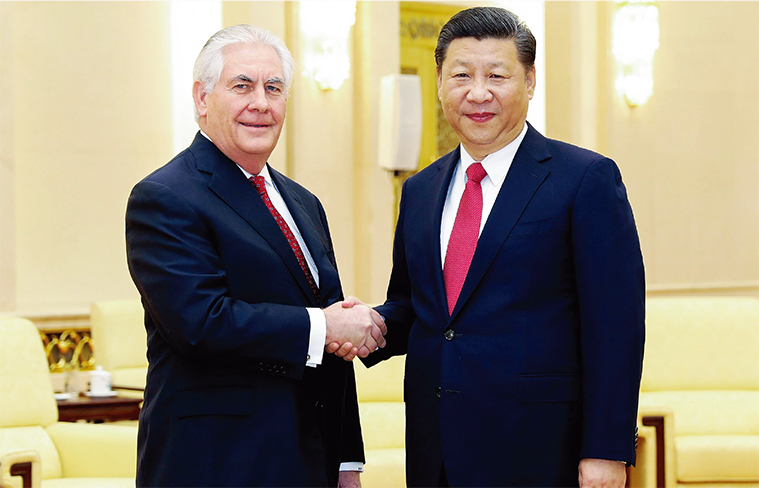 시진핑 중국 국가주석이 3월 20일 중국을 방문한 렉스 틸러슨 미국 국무장관을 만나고 있다.