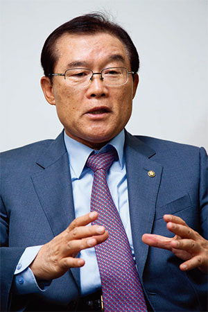 인터뷰